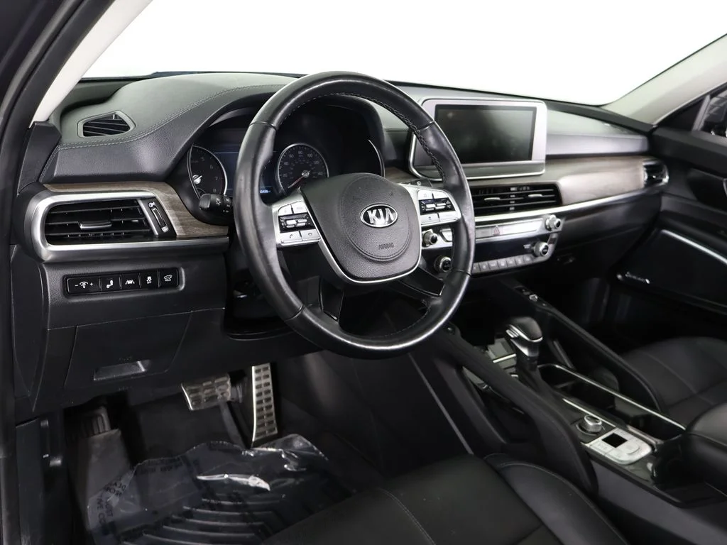 Used 2020 Gray Kia SX image 33