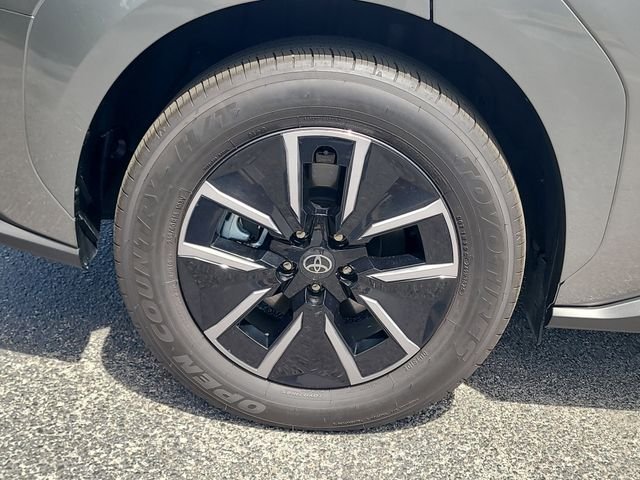Used 2026  Toyota XLE image 7