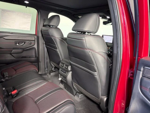 New 2026 Radiant Red Metallic II Honda AWD Black Edition image 50