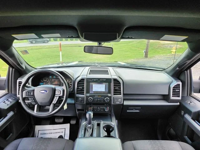 Used 2020 Red Ford XLT image 16