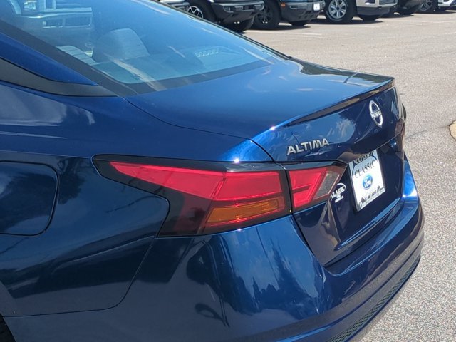 Used 2024 Deep Blue Pearl Nissan  image 12