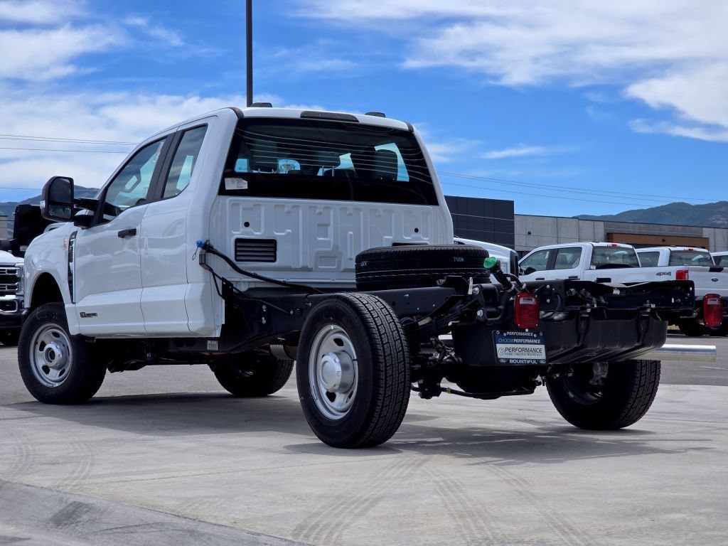 New 2026 Oxford White Ford XL image 22