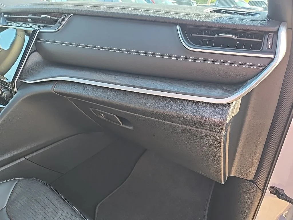 2025 Jeep Grand Cherokee L Limited - Photo 84