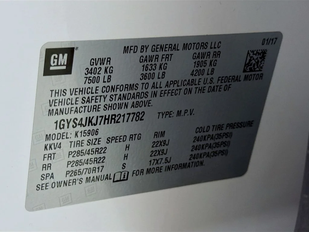 Used 2017 White Cadillac Premium image 32