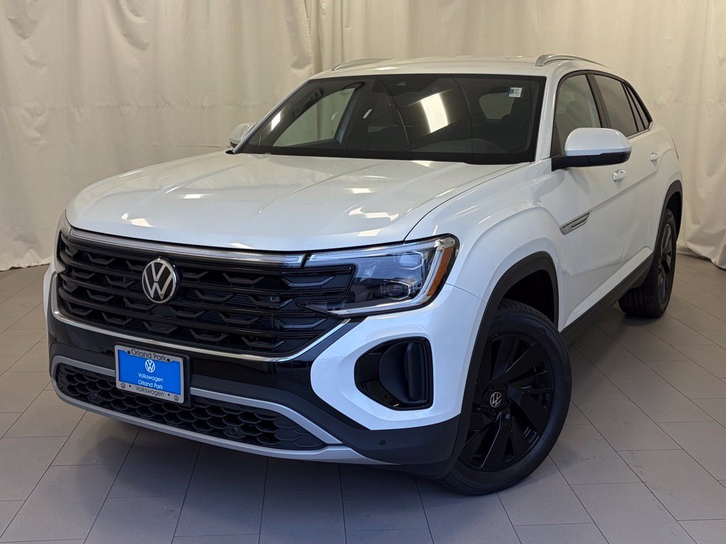 New 2026 Opal White Pearl Volkswagen 2.0T SE image 3