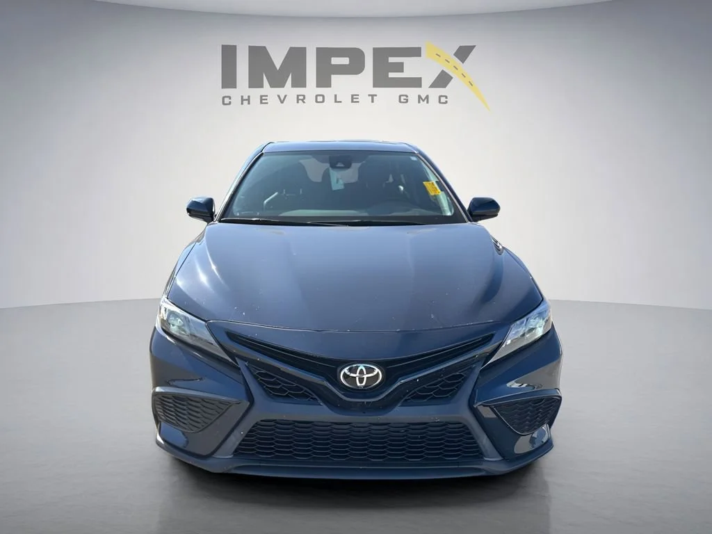 Used 2021  Toyota SE Nightshade image 6