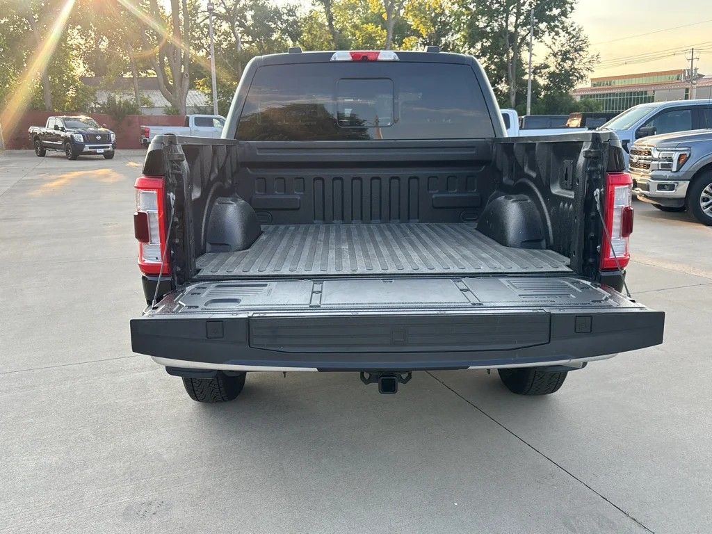 Used 2023 Agate Black Metallic Ford LARIAT image 13
