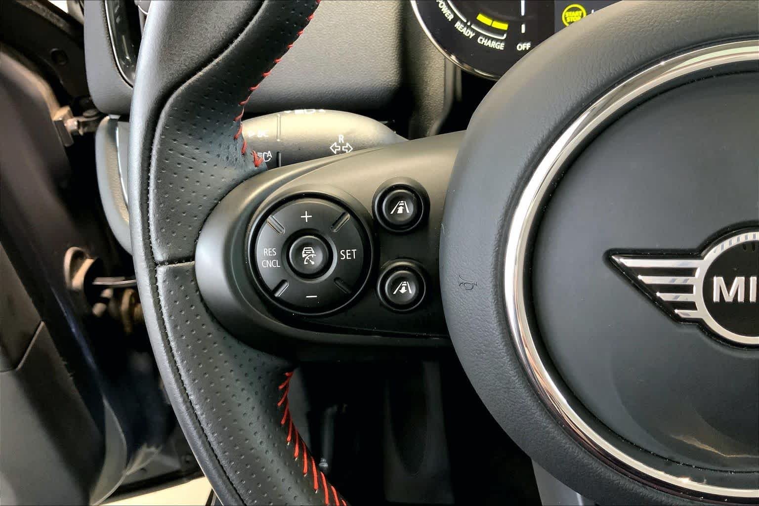 Used 2021 Thunder Grey Metallic MINI Cooper SE image 23