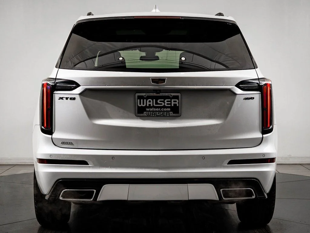 Used 2023 White Cadillac Sport image 9