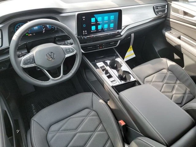 2026 Volkswagen Atlas Cross Sport SE w/Tech - Photo 31