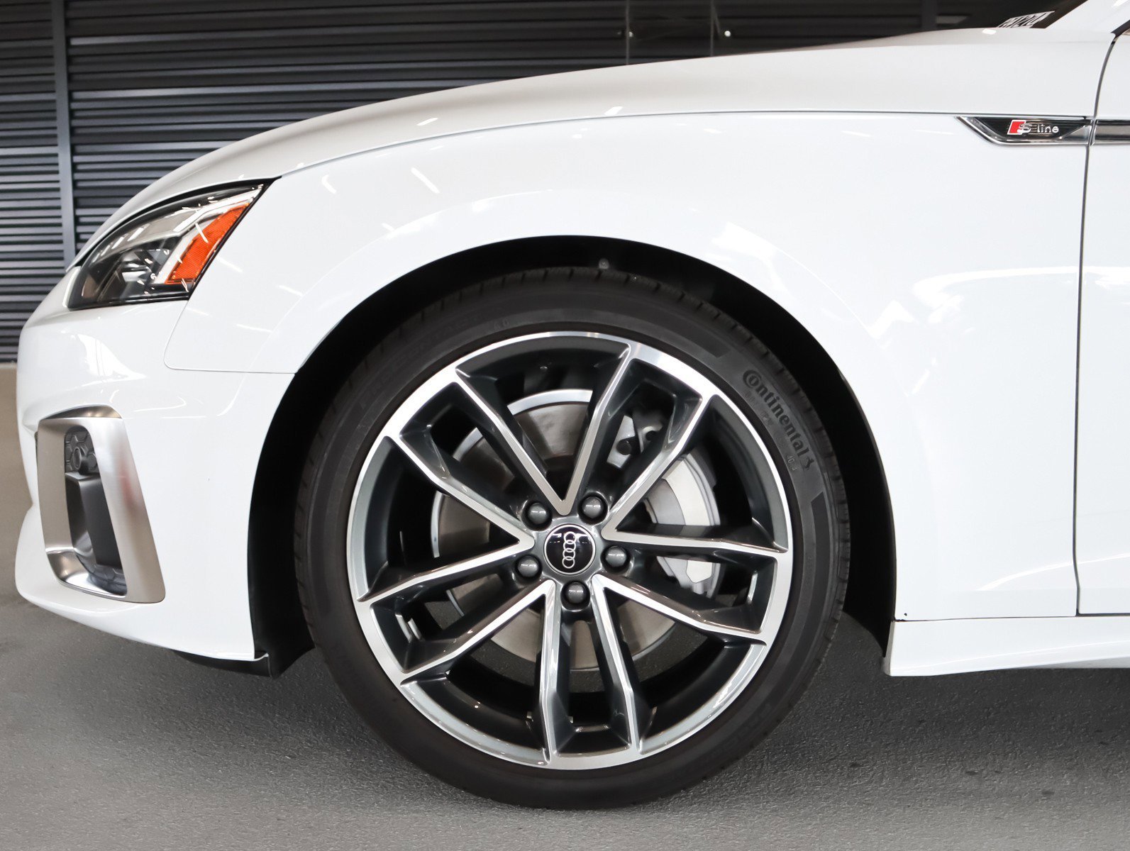Used 2024 Glacier White Metallic Audi S line Premium Plus image 5