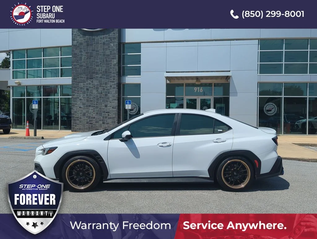 Used 2023 White Subaru Base image 4