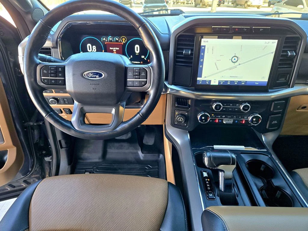 Used 2021  Ford Lariat image 13