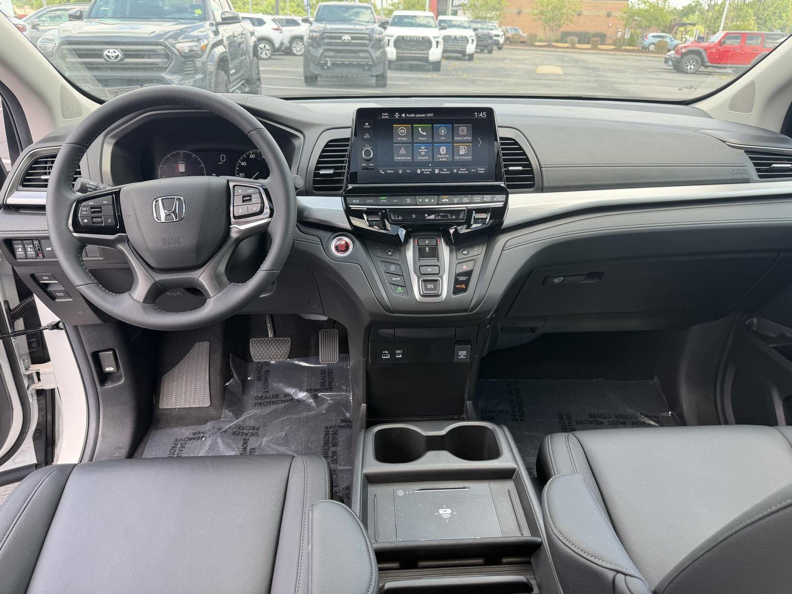 Used 2026 Platinum White Pearl Honda EX-L image 15