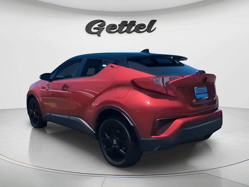 Used 2022 Red Toyota Nightshade image 6