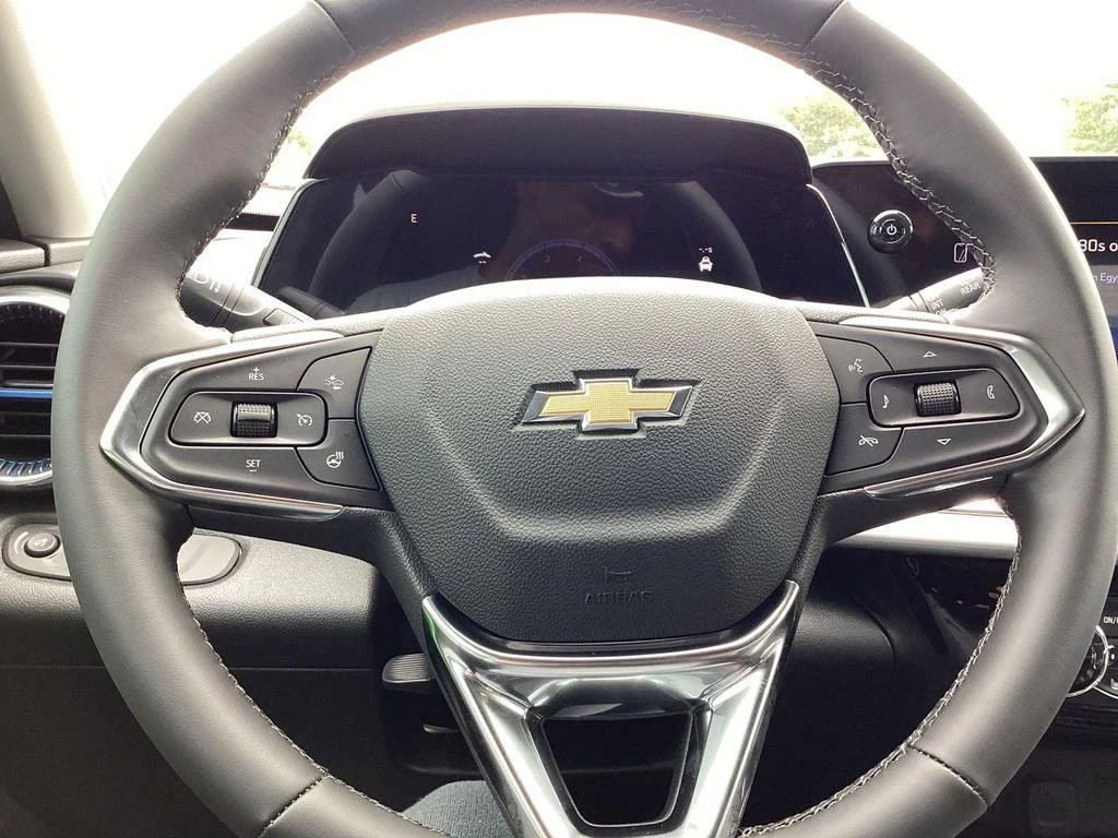 New 2026 Mosaic Black Metallic Chevrolet LT image 10