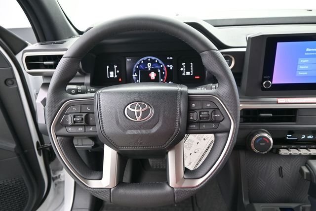 New 2026 Ice Cap Toyota SR5 image 5