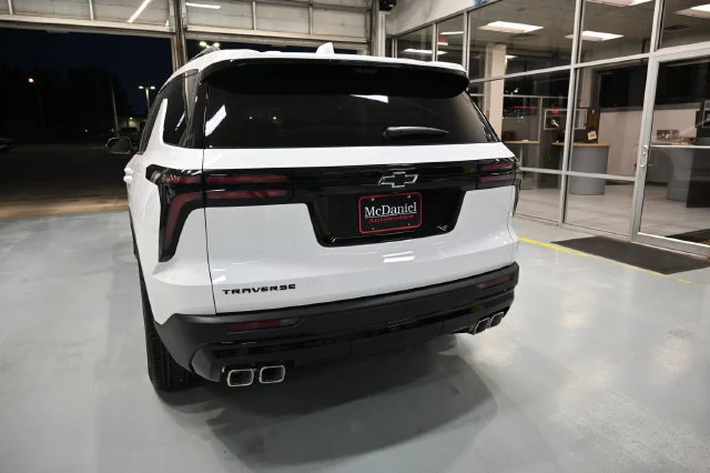 2027 Chevrolet Traverse LT - Photo 6