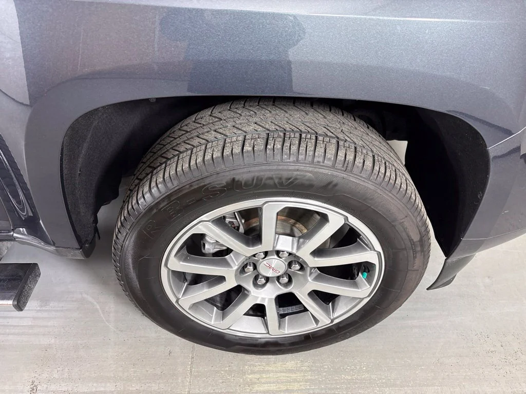 Used 2021 Green GMC Denali image 14
