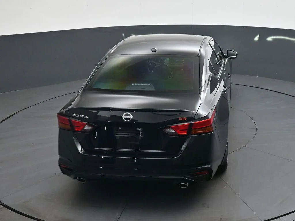 Used 2025 Black Nissan 2.5 SR image 38
