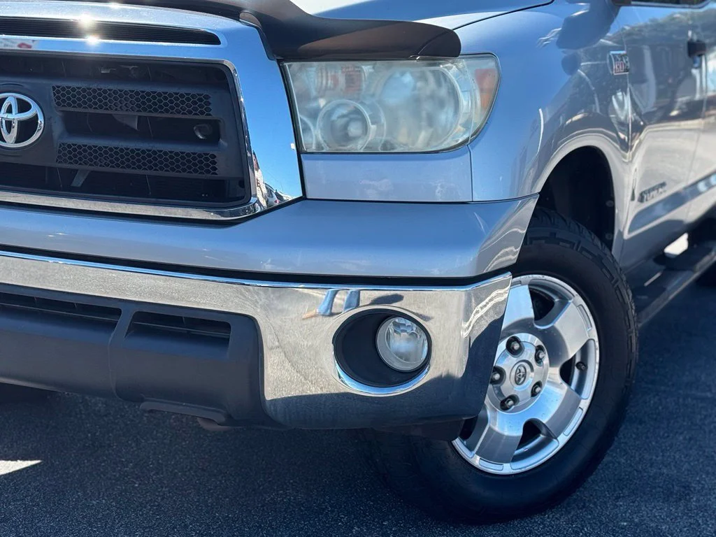 Used 2011 Silver Toyota Grade image 5