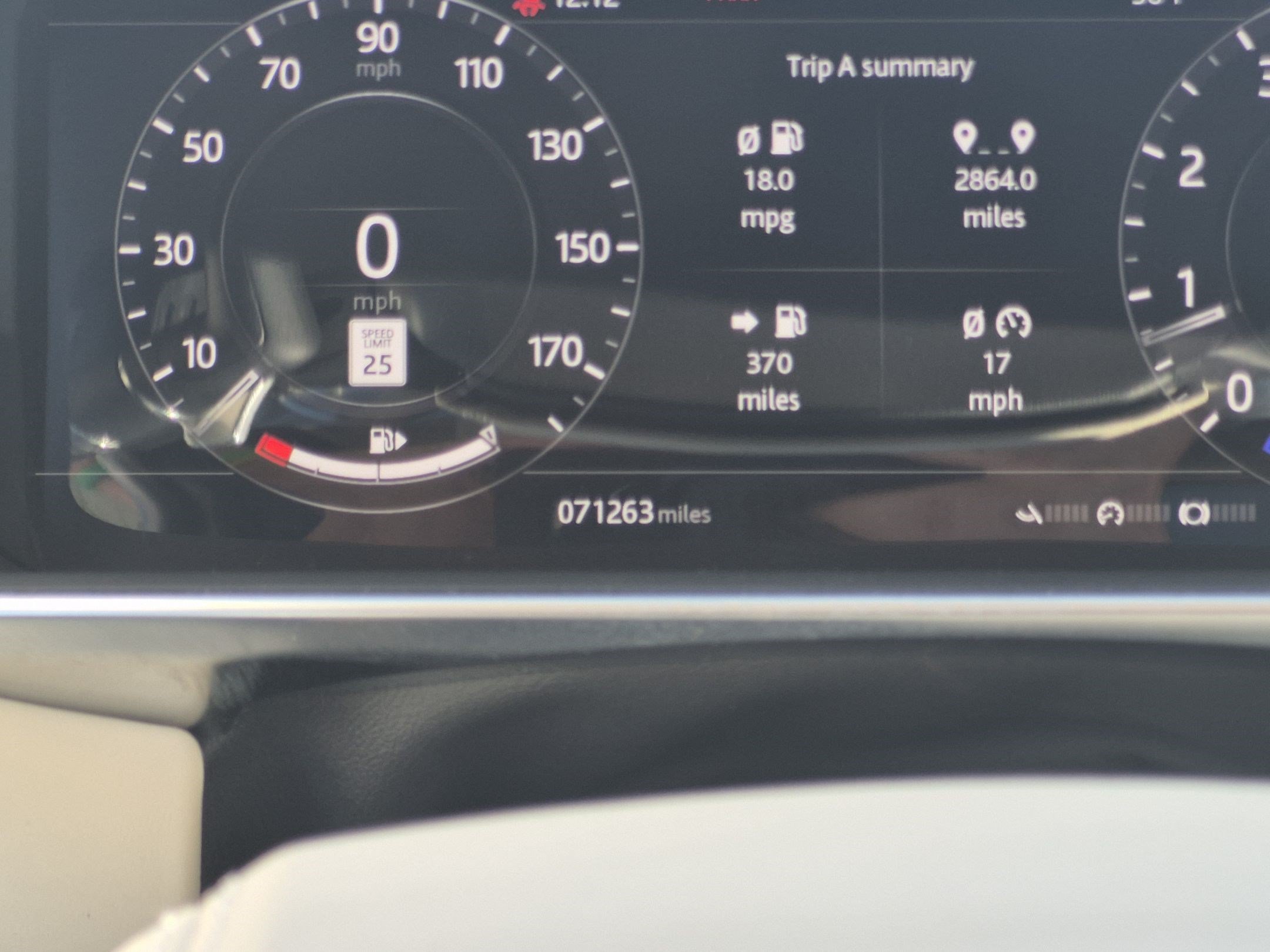 Used 2021 Santorini Black Metallic Land Rover Autobiography image 21