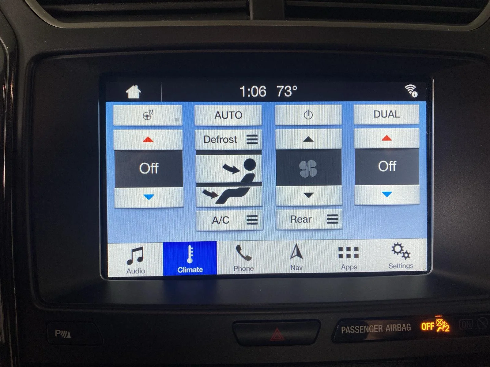 Used 2018 Shadow Black Ford XLT image 30