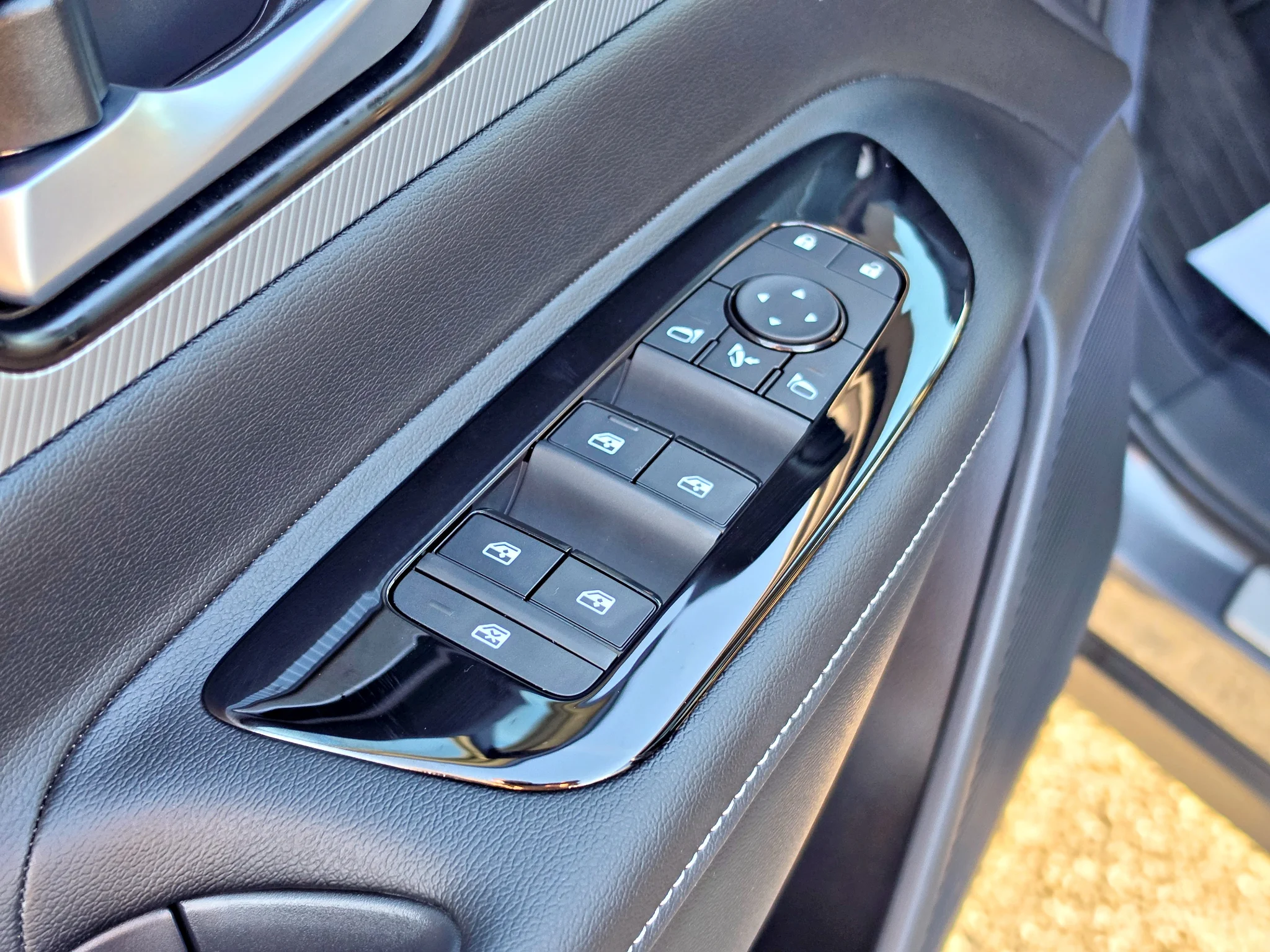 New 2027 Gun Metallic Nissan Platinum image 20