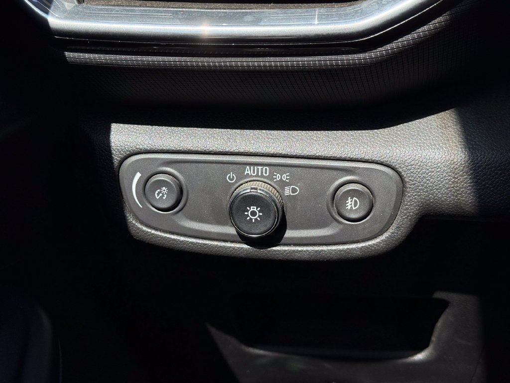 Used 2023 STERLING GRAY METALLIC Chevrolet LT image 13