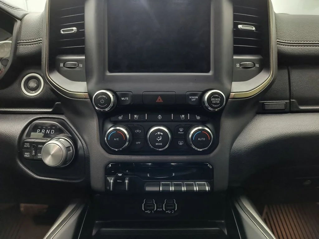 Used 2020 Ivory Tri-Coat Pearl Ram Sport image 26