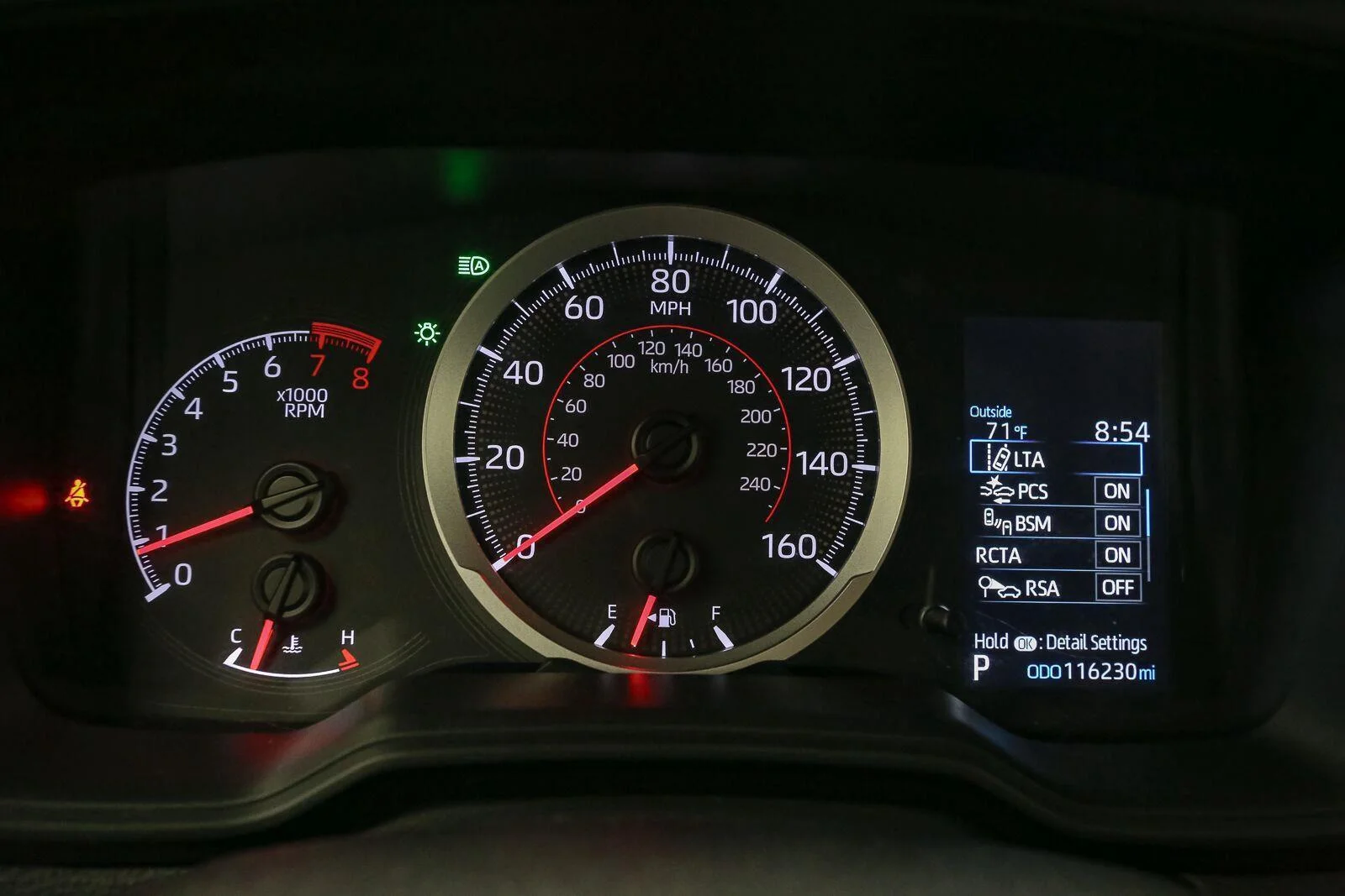 Used 2022 Wind Chill Pearl Toyota LE image 39