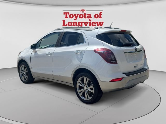 Used 2019 White Frost Buick Preferred image 3