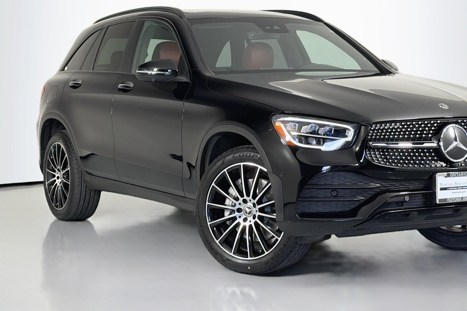 Used 2022 Black Mercedes-Benz 300 image 14