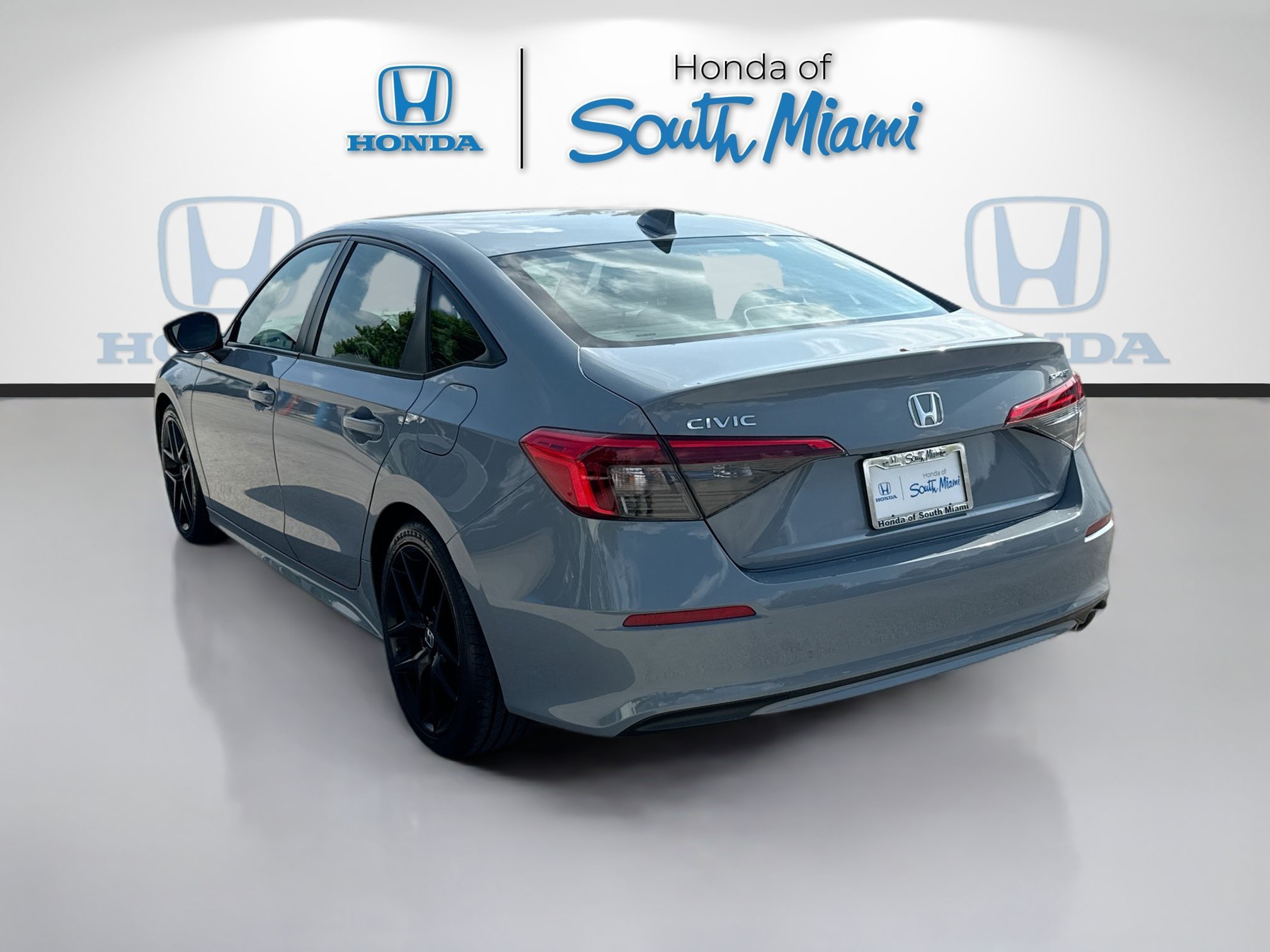 Used 2024 Gray Honda Sport image 4