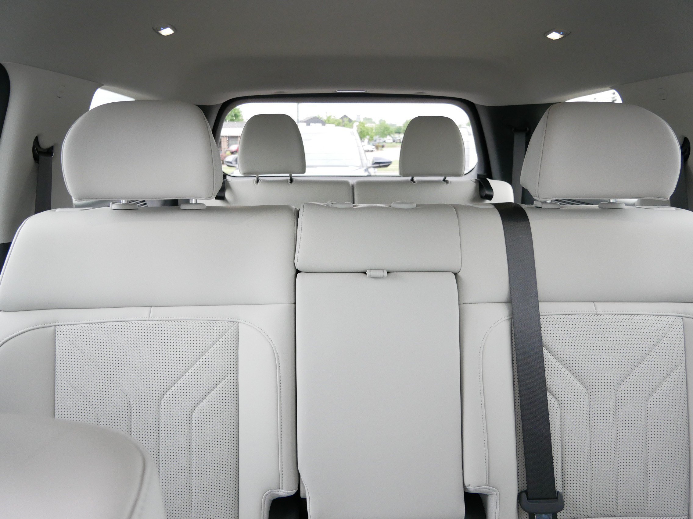 Certified Used 2024 Phantom Black Hyundai SEL image 13