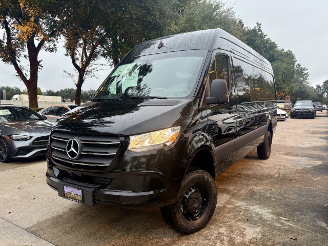 2026 Mercedes-Benz Sprinter 2500 170 WB HO High Roof AWD's photo