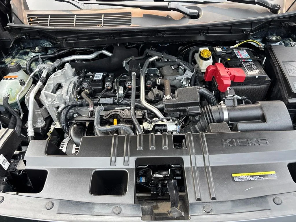 Used 2025 Gray Nissan SV image 12