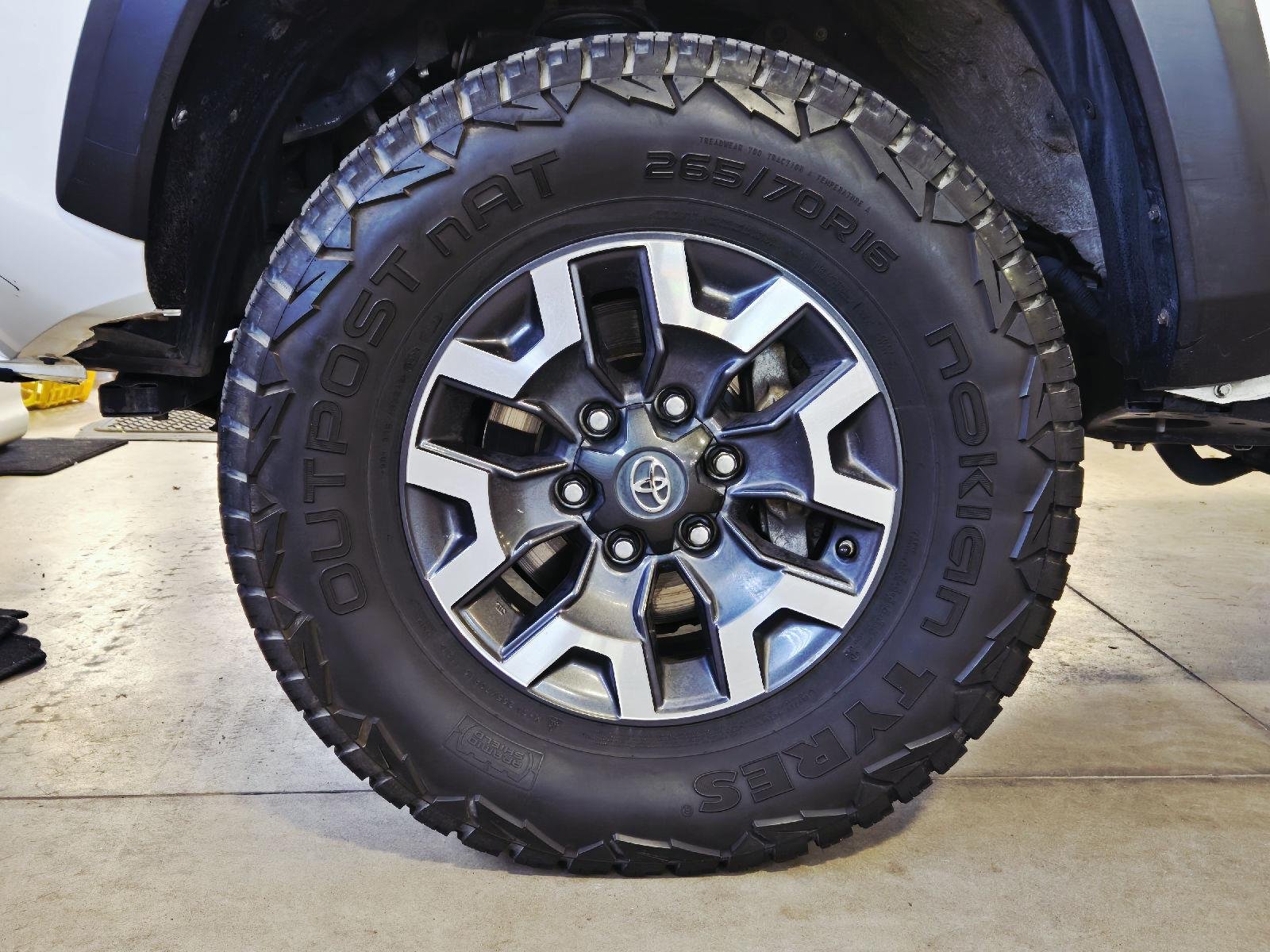 Used 2019 Super White Toyota TRD Off Road image 53
