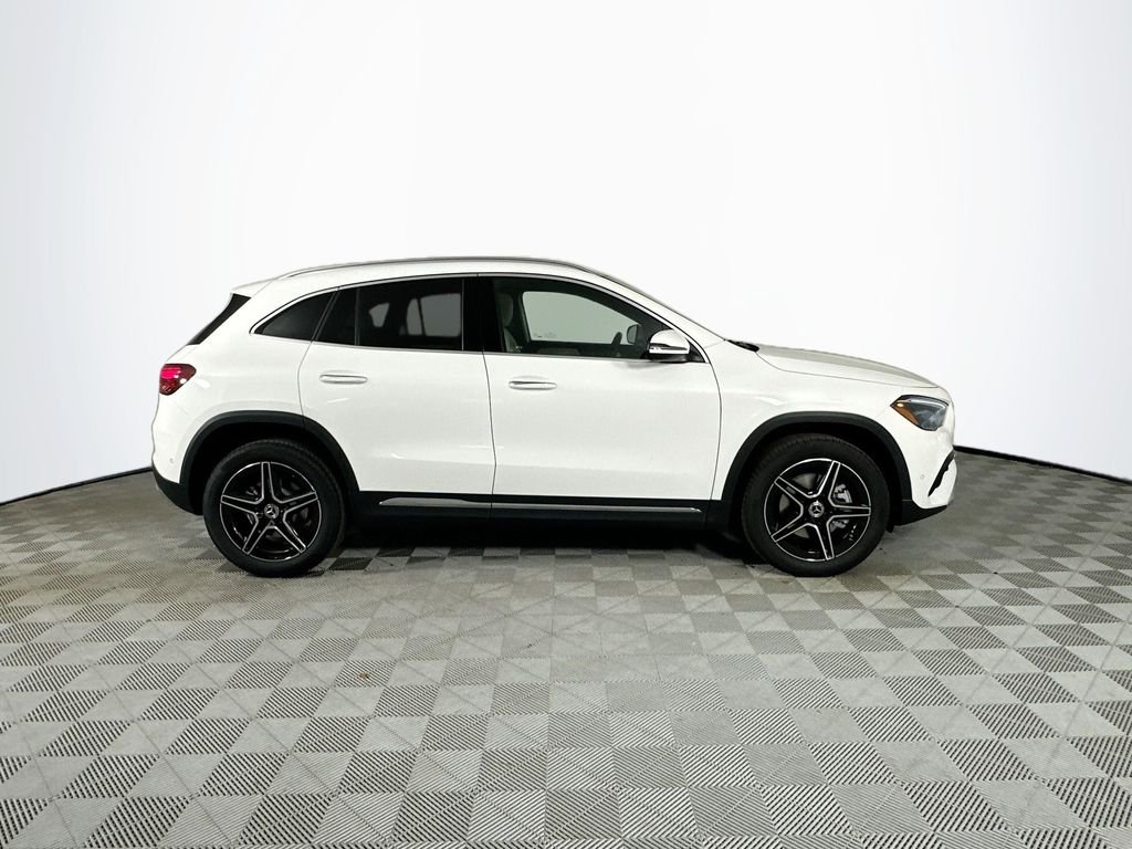 New 2026 Polar White Mercedes-Benz GLA 250 image 8