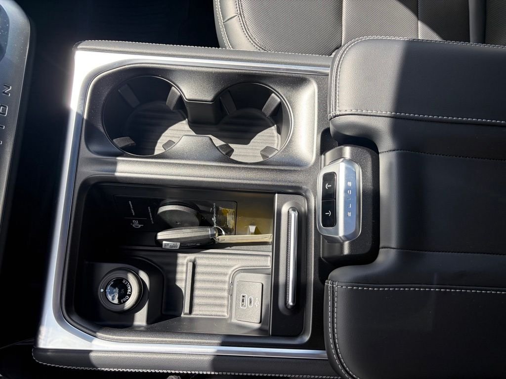 New 2027 Agate Black Metallic Ford MAX Platinum image 13