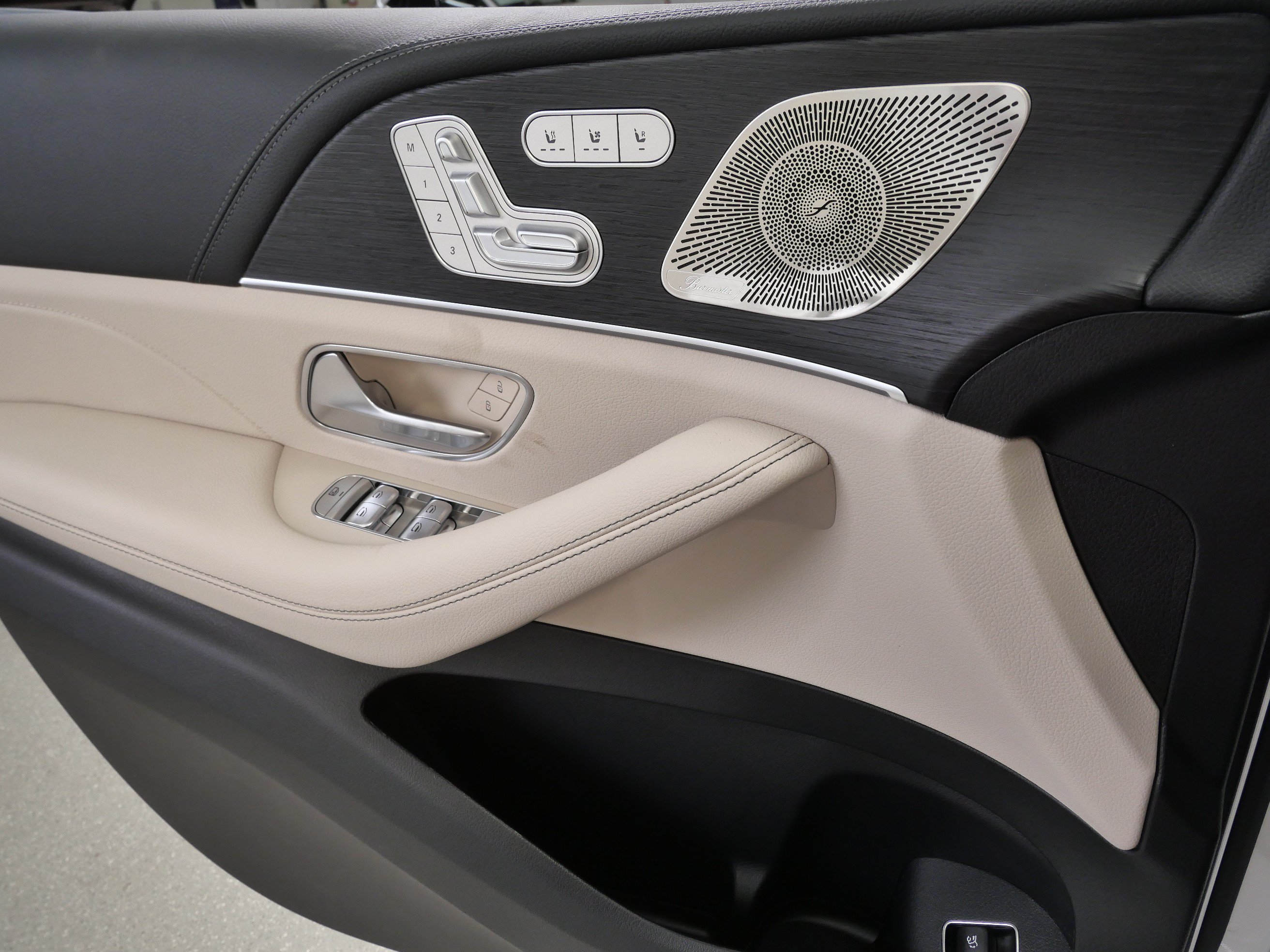 New 2026 Polar White Mercedes-Benz GLE 350 image 14