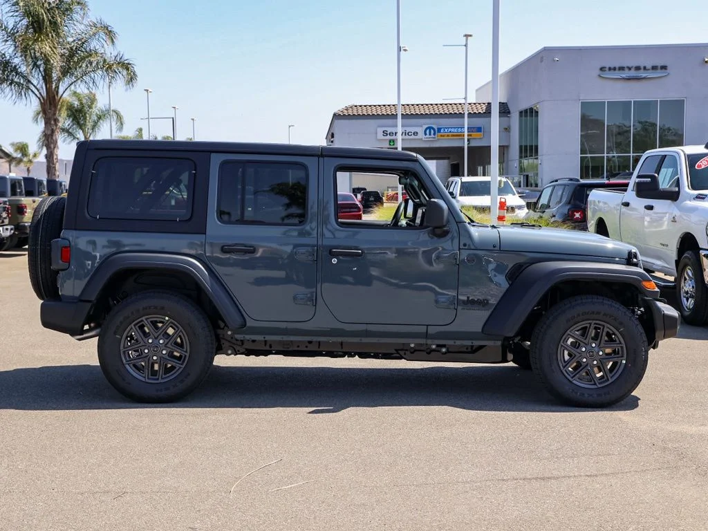 New 2026 Anvil Clear-Coat Exterior Paint Jeep Sport image 3