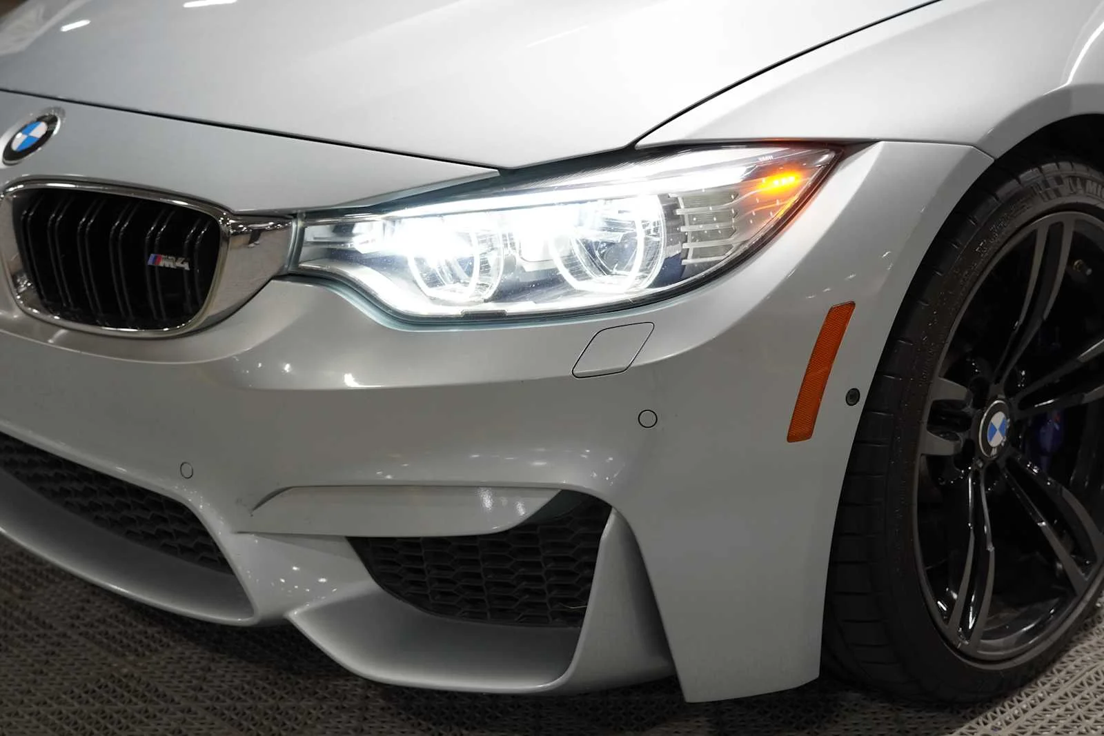 Used 2015 GREY BMW  image 7