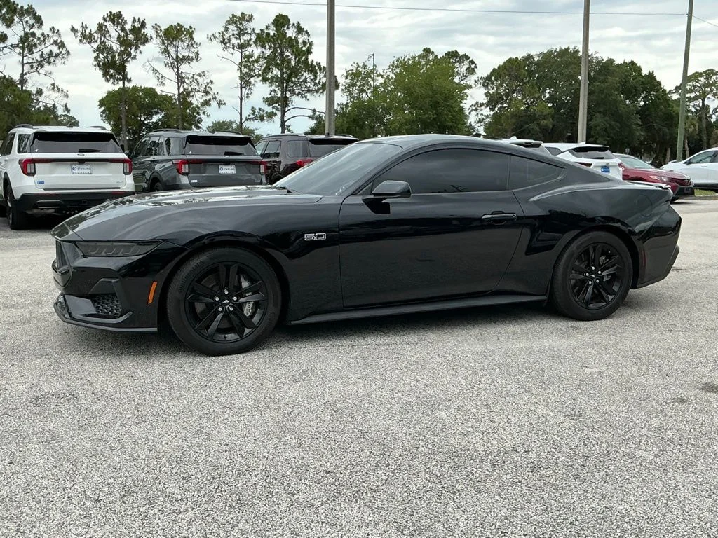 Used 2025 Black Ford GT image 3