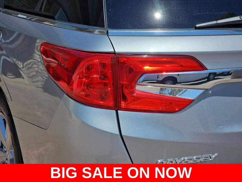 Used 2019 Blue Honda EX image 41