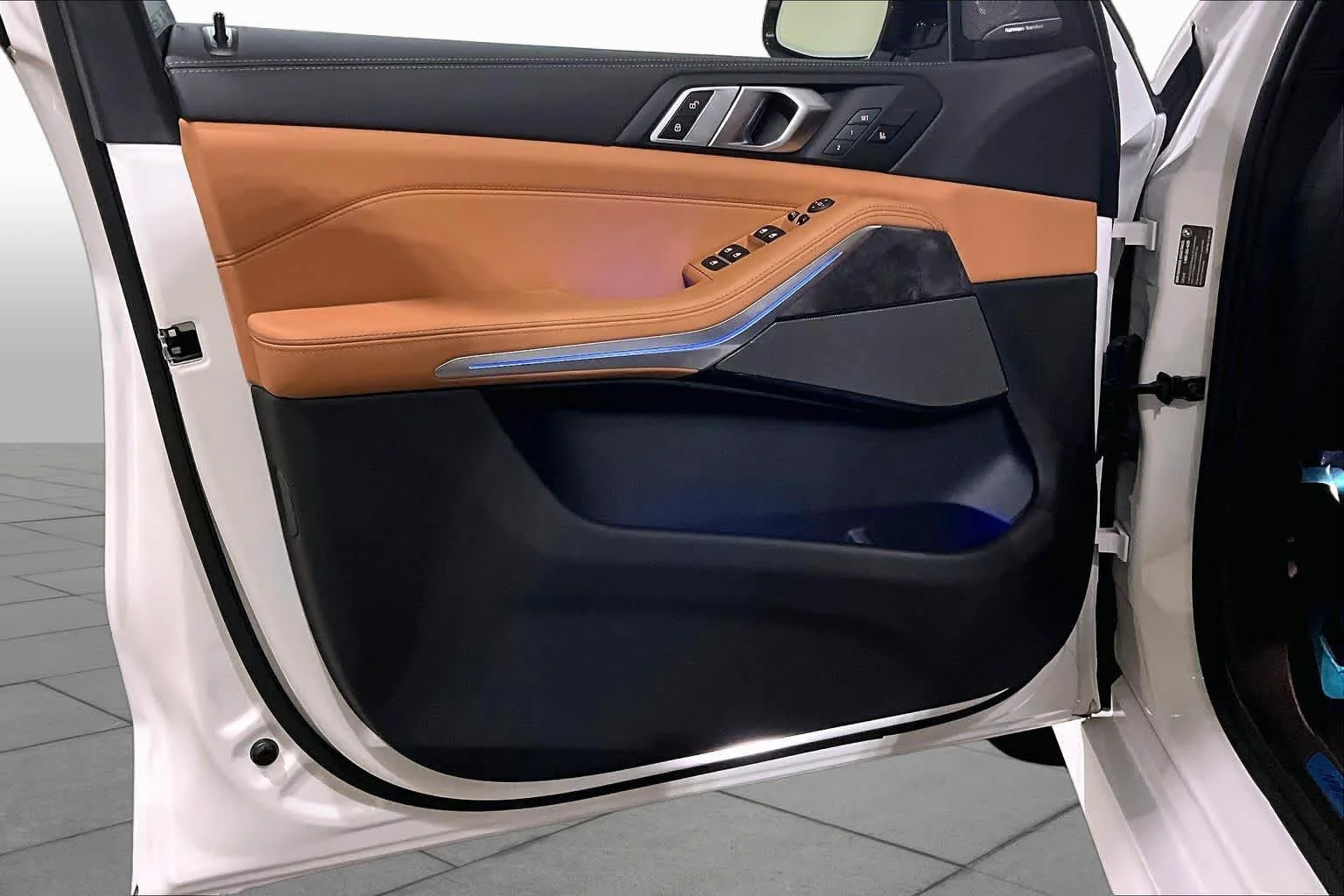 New 2026 Mineral White Metallic BMW M60i image 11