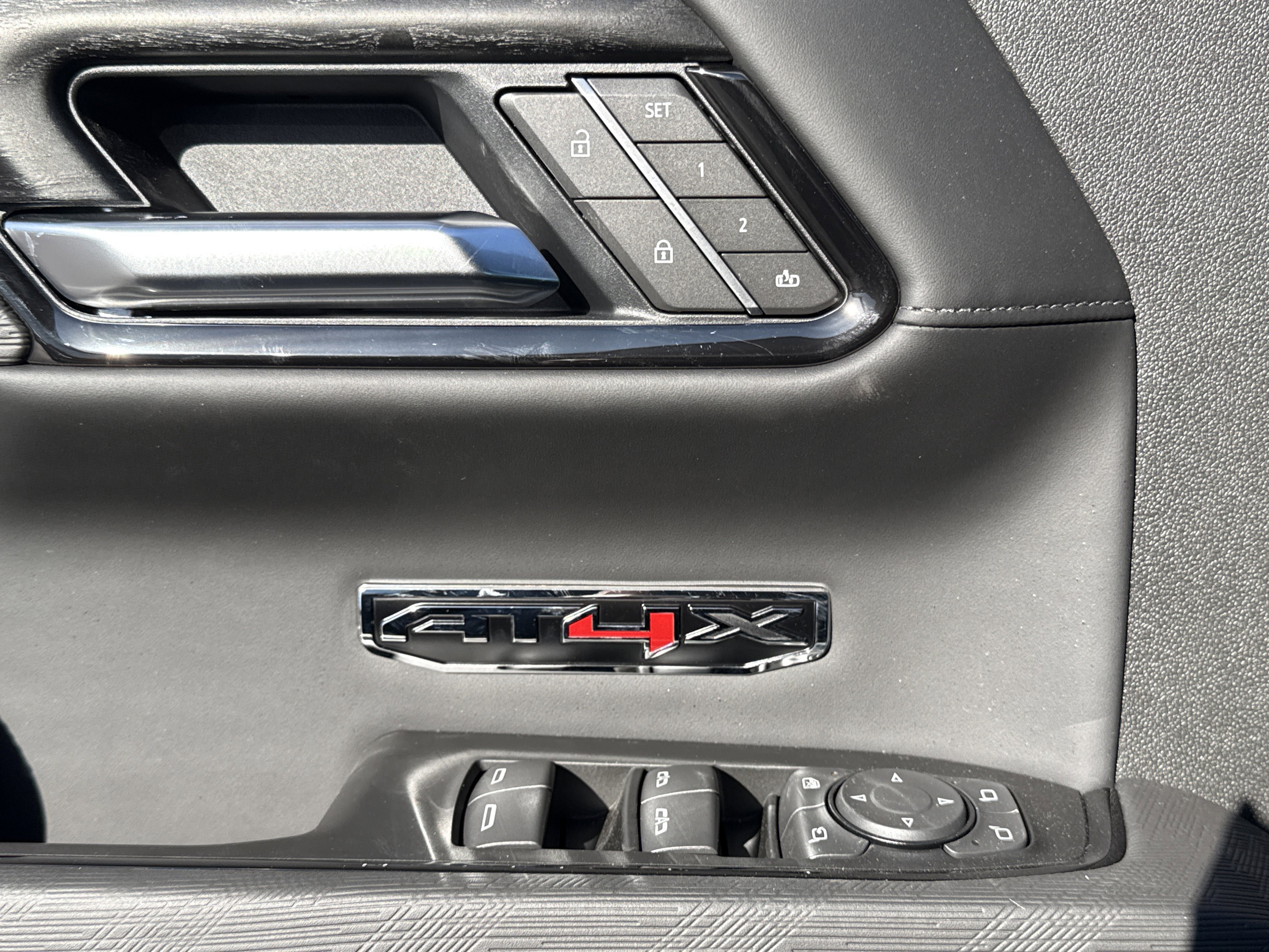 2026 GMC Sierra 1500 AT4X - Photo 19