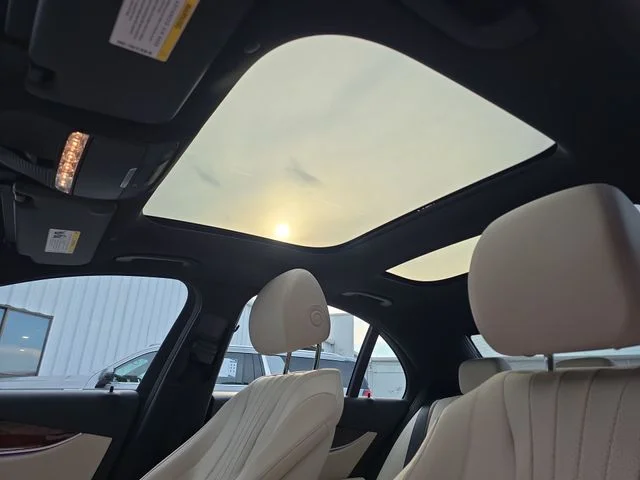 Used 2019  Mercedes-Benz E 300 image 31