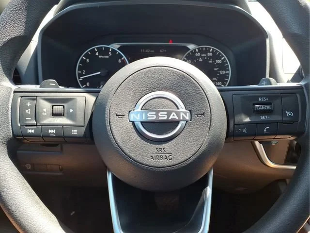 Used 2024  Nissan S image 12