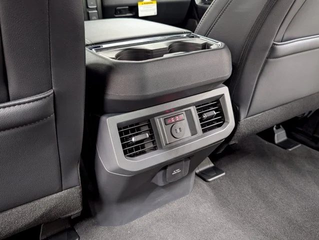 New 2027 Oxford White Ford F-350® Lariat® image 62